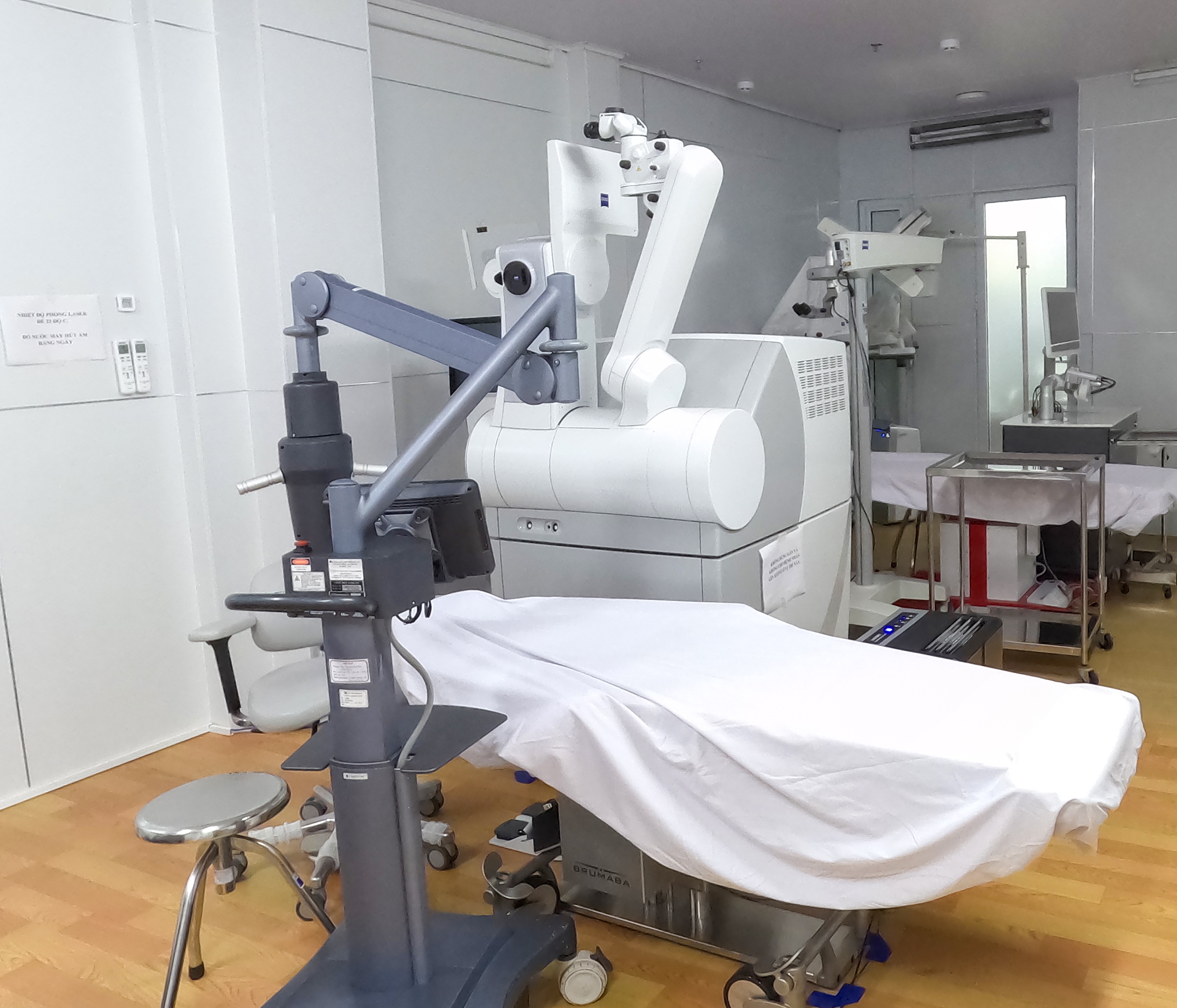TRANG THIẾT BỊ HIỆN ĐẠI TẠI BỆNH VIỆN MẮT QUỐC TẾ CUNG HỒNG SƠN